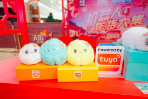 涂鸦智能赋能 AI 陪伴机器人，成 2026 马年最暖新年货插图2